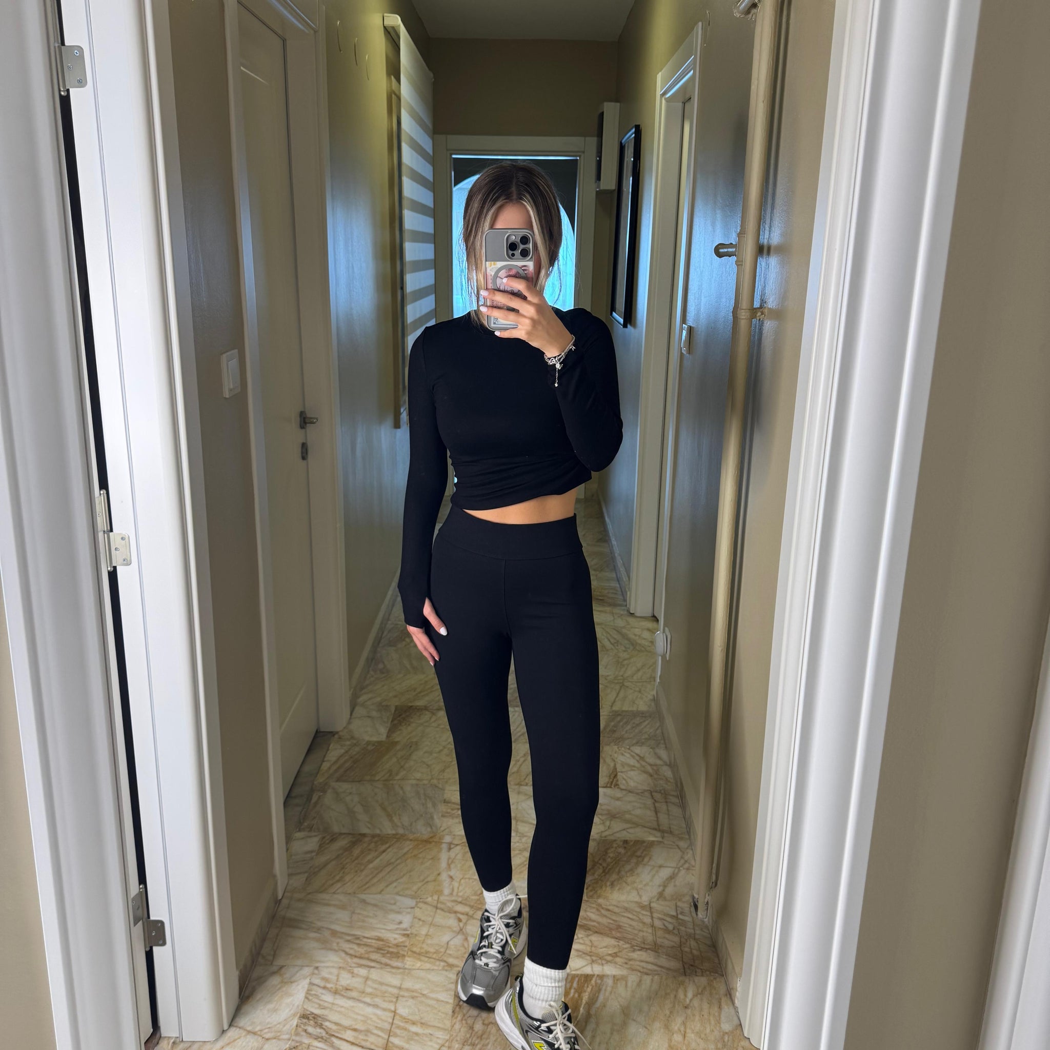 İnce Kemer Çelik Tayt